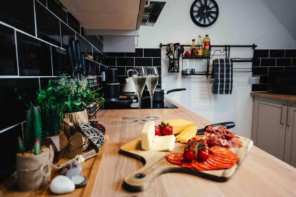 Boho Loft In Somerset - Private Parking Radstock Extérieur photo